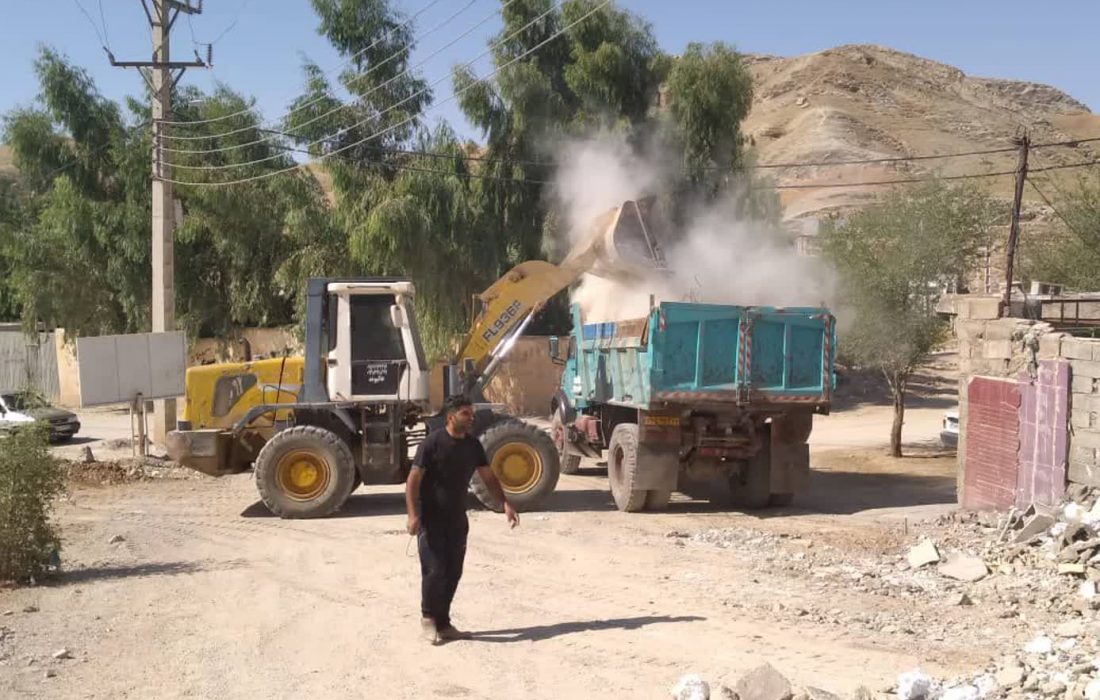 شهردار مسجدسلیمان خبر داد : نخاله برداری در سطح شهر آغاز شد