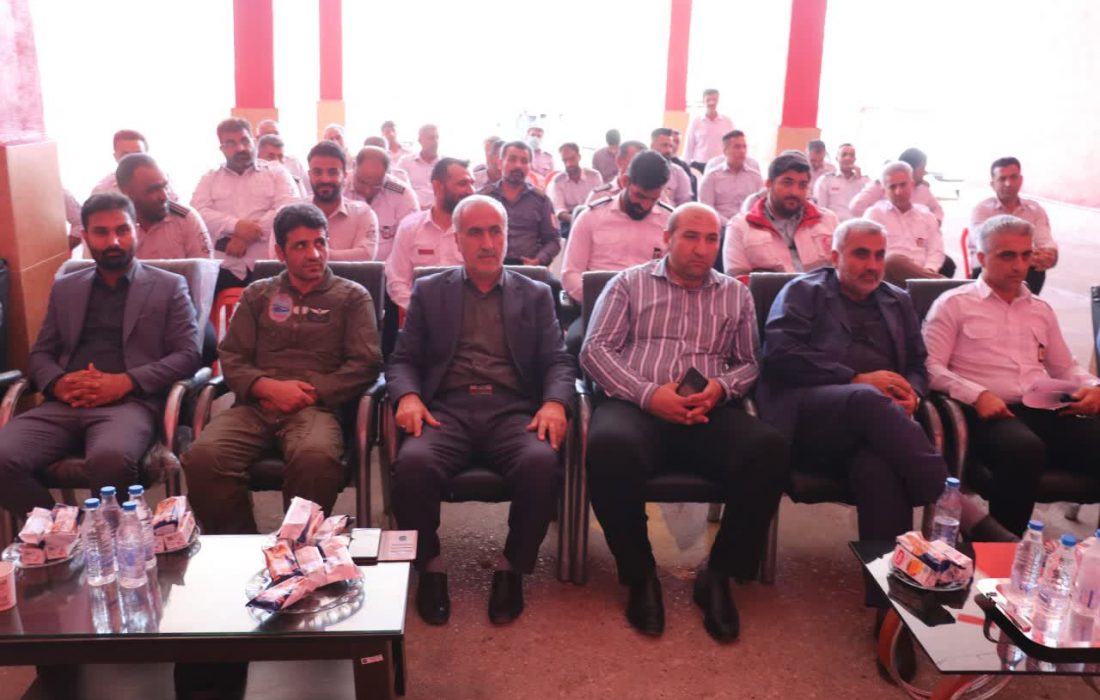 برگزاری مراسم تجلیل از آتش‌نشانان در مسجدسلیمان/در ۴ ماهه گذشته ۶۶۲ عملیات توسط سازمان آتش نشانی شهرداری مسجدسلیمان انجام شده است