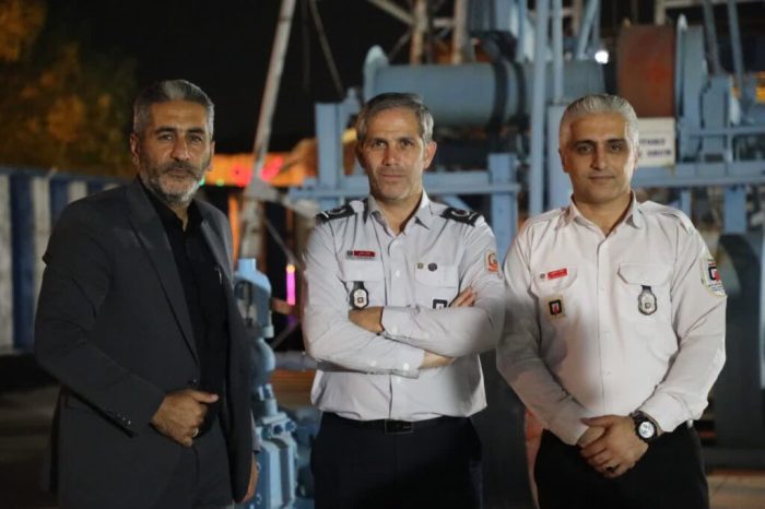 سرپرست شهرداری و مدیرعامل سازمان آتش‌نشانی شهرداری مسجدسلیمان با سخنگوی سازمان آتش‌نشانی تهران دیدار کردند/ توسعه آموزش‌های تخصصی و ارتقای ایمنی؛ محور نشست مسئولان آتش‌نشانی تهران و مسجدسلیمان