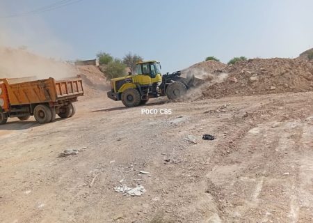 پاکسازی و نخاله‌برداری ورودی پل مقاومت در منطقه مالکریم مسجدسلیمان انجام شد