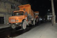 سرپرست شهرداری مسجدسلیمان: عملیات آسفالت حدفاصل چهارراه شهرداری تا چاه شماره یک با هدف بهبود زیرساخت‌های شهری آغاز شد