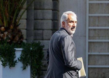 احتمال برکناری وزیر آموزش و پرورش قوّت گرفت
