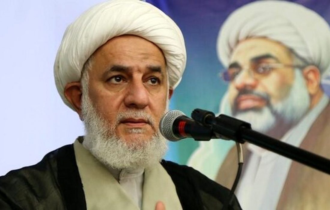 افشاگری امام جمعه اهواز درباره دریافت دلار امریکایی برای ترویج کشف حجاب/ مبارزه با بدحجابی میدان نبرد است