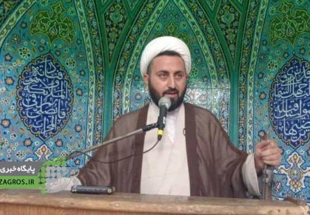 امام جمعه موقت مسجدسلیمان:این چه روز مسجدسلیمانی ست که نه تنها مسئولان کشوری بلکه استانی از جمله استاندار و مدیرعامل مناطق نفتخیز جنوب هم حاضر نشدند در آن شرکت کنند