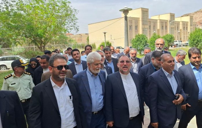 با حضور اعضای کمیسیون بهداشت و درمان مجلس شورای اسلامیجلسه بررسی وضعیت زیرساخت‌های درمانی و رسیدگی به مشکلات حوزه سلامت مسجدسلیمان برگزار شد+تصاویر