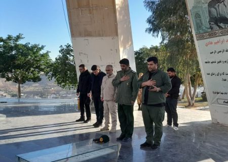 با حضور سرهنگ میرسالاری فرمانده سپاه مسجدسلیمانمراسم بدرقه کاروان دانشجویی راهیان نور شهرهای مسجدسلیمان، اندیکا و لالی برگزار شد