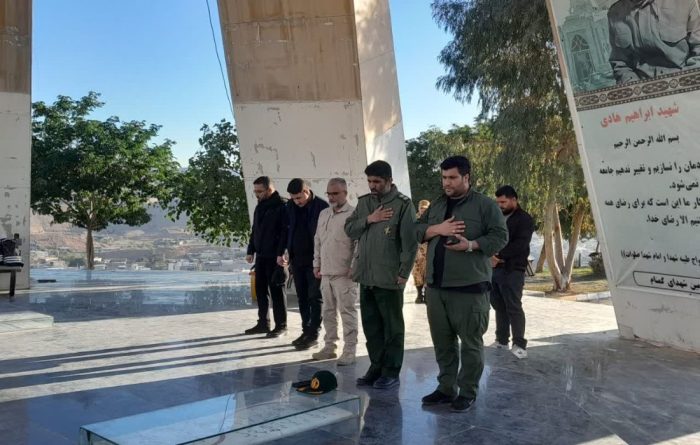 با حضور سرهنگ میرسالاری فرمانده سپاه مسجدسلیمانمراسم بدرقه کاروان دانشجویی راهیان نور شهرهای مسجدسلیمان، اندیکا و لالی برگزار شد