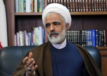 برخی اقدامات نابخردانه و اهانت بار مانند «ماست‌پاشی» مسأله حجاب را تشدید و عده‌ای را به لجبازی وادار خواهد کرد