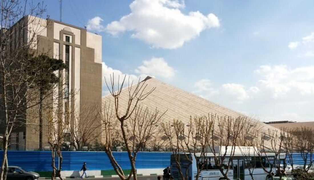 تجمع جمعی از بازنشستگان مقابل مجلس