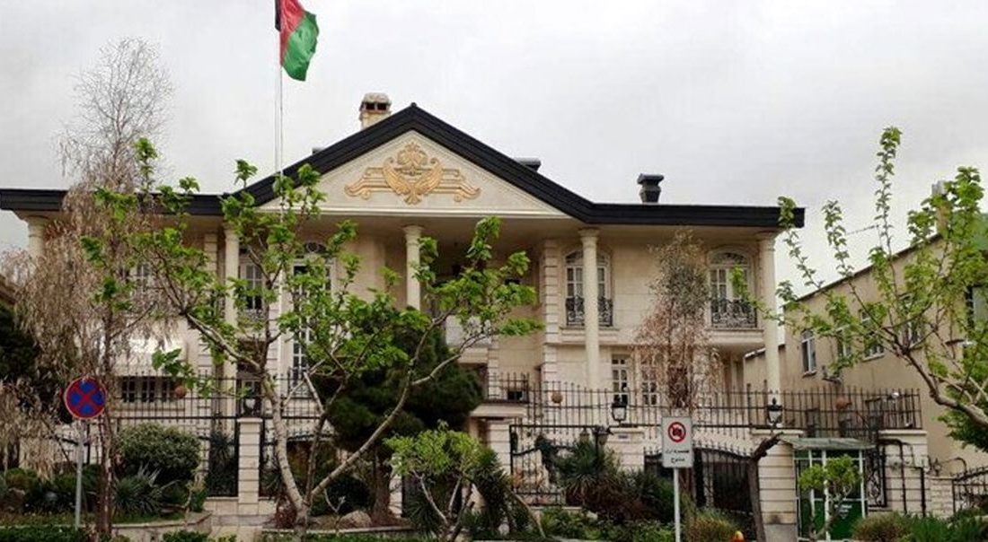 تصویری از نخستین حضور نمایندگان طالبان در سفارت افغانستان در تهران