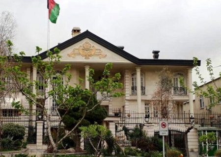 تصویری از نخستین حضور نمایندگان طالبان در سفارت افغانستان در تهران
