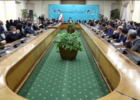 دانشمندان برای رفع مشکلات کشور راهکار ارائه کنند
