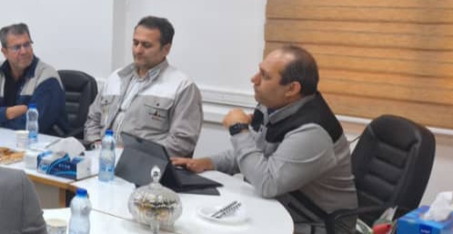 در راستای عمل به مسئولیت های اجتماعیاقدام کارخانه سیمان کارون نسبت به تامین بخشی از آب مورد نیاز شهر گلگیر