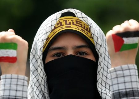 دستگاه‌های اجرایی به بی‌حجابی «سوغات شوم فرهنگ غربی صهیونیستی» پایان دهند / تسریع در فروپاشی رژیم صهیونیستی اولویت اول جهان اسلام است