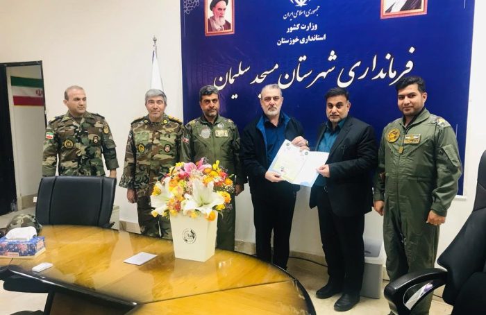 دیدار معاونت هماهنگ کننده نیروی زمینی محوری ارتش جمهوری اسلامی با فرماندار شهرستان مسجدسلیمان