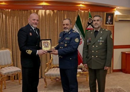 دیدار وزیر دفاع با دبیرکل شورای بین المللی ورزش های نظامی
