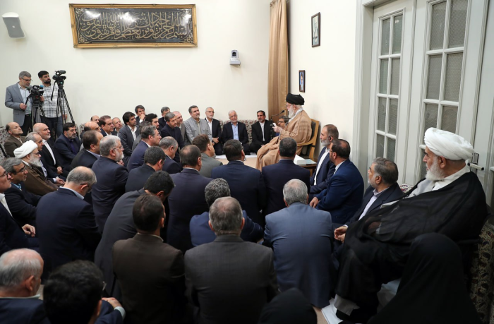 وزیر کشور و استانداران با رهبر انقلاب دیدار کردند
