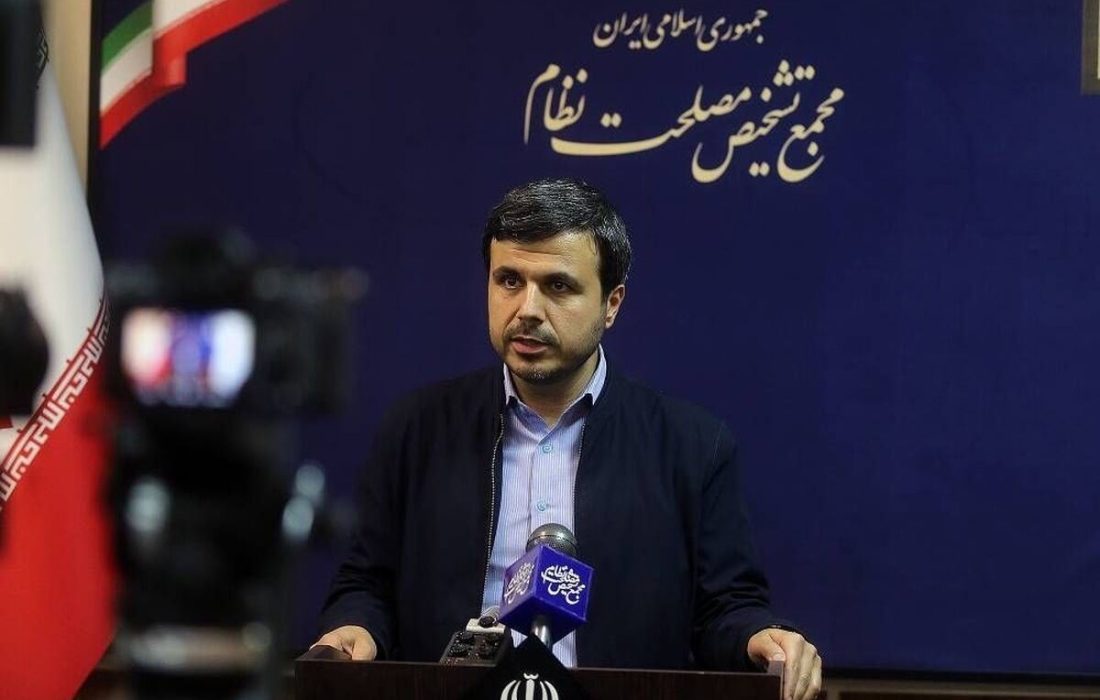 سخنگوی مجمع تشخیص: آقای کوچک زاده یک بار اصل ۱۱۰ قانون اساسی را درست بخواند 