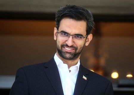 شوخی آذری جهرمی با کاربری که اسم وزیر ارتباطات جدید را نمی‌دانست