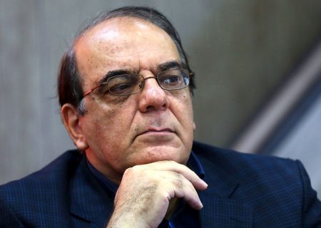 عباس عبدی: این که برخی افراد از وضع پوشش زنان ناراضی باشند چیز عجیبی نیست