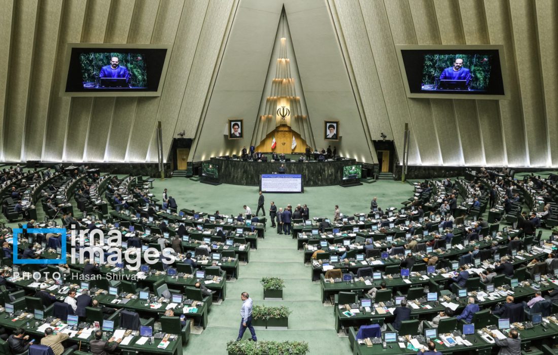 فردا؛ جلسه غیرعلنی مجلس با رئیس جمهور درباره نوسانات بازار ارز