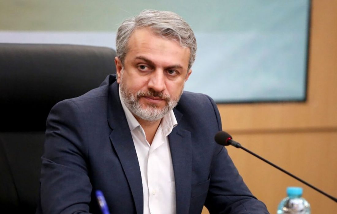 نماینده ارومیه در مجلس: برای دومین بار استیضاح فاطمی امین را امضا کردم/ یک فعال رسانه: چرا رئیسی وزیر صمت را تغییر نداد؟