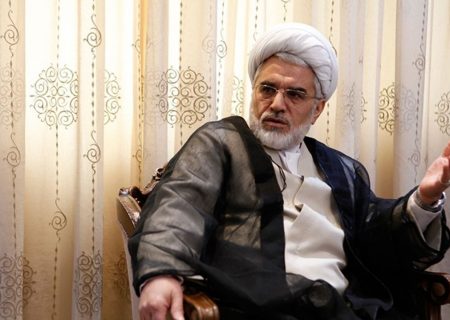 هرگز از هیچکس تقاضای حل مشکل و یا تخفیف زندان و یا آزادی از زندان نداشته‌ام