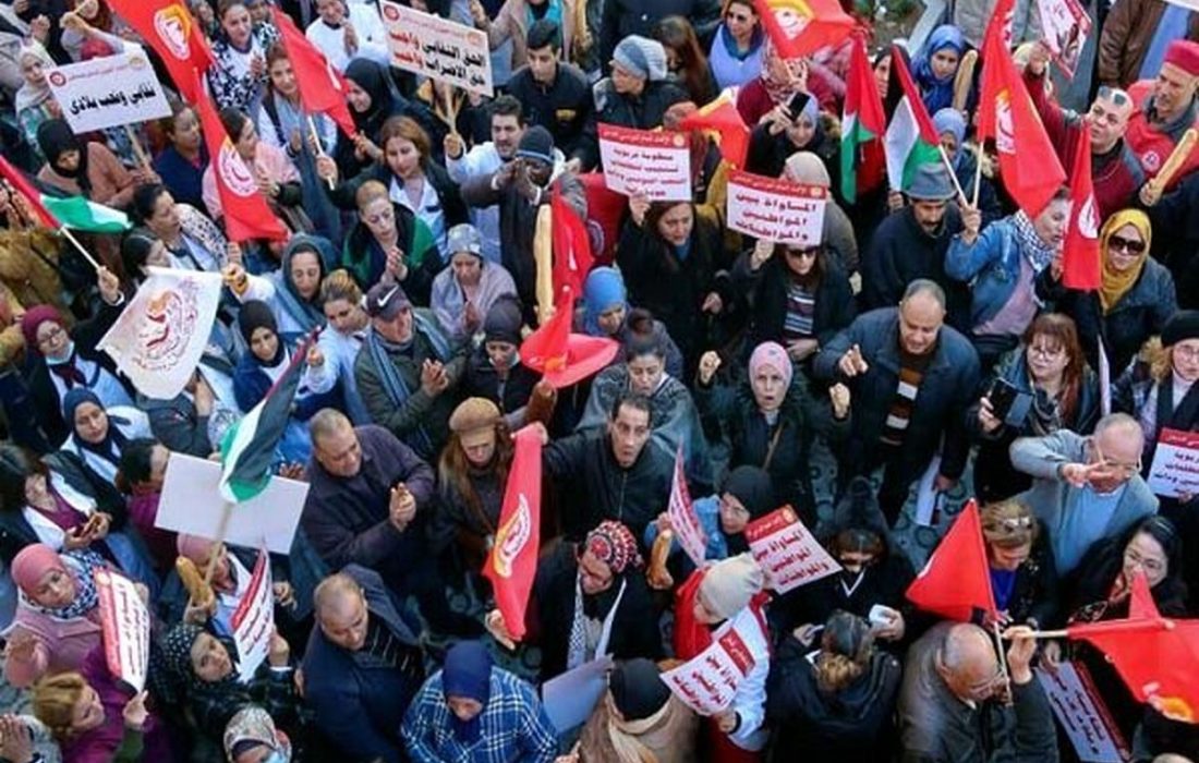 هزاران تونسی در اعتراض به شرایط بد اقتصادی به خیابان آمدند