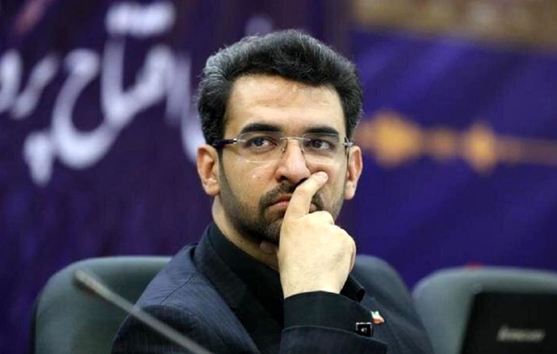 واکنش آذری جهرمی به اخراج معلمی به دلیل پخش موسیقی