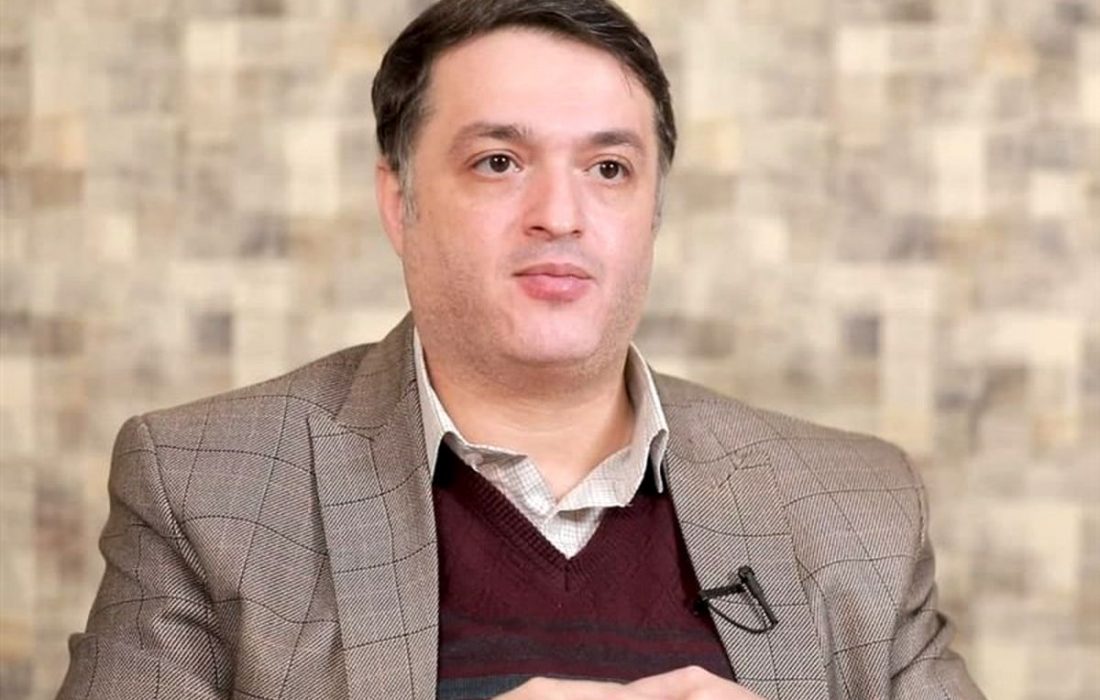 واکنش سردبیر ماهنامه آگاهی نو درباره طرح رضا پهلوی روی جلد نشریه/ عکس