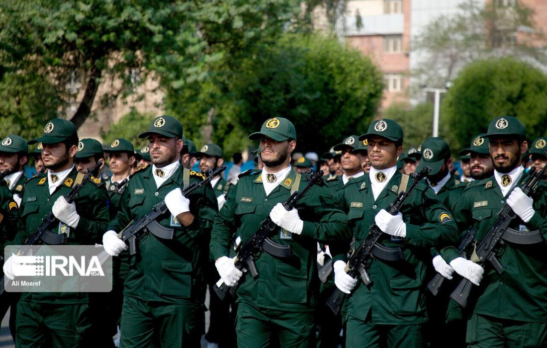 وزیر دفاع: سپاه کارنامه‌ای رزین و عملکردی درخشان دارد