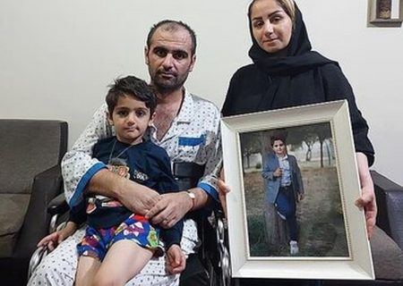 پدر کیان پیرفلک گفته از «مجاهد کورکور»، قاتل محکوم به اعدام فرزندش، «شکایتی» ندارد!/ مادر کیان با مادر مجاهد، «عکس یادگاری» گرفته است