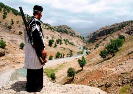چوقا نماد اصالت و کیفیتثبت روستای شوکل به عنوان اولین روستای ملی چوقابافی، گامی مهم در جهت تقویت جایگاه خوزستان به عنوان یکی از قطب‌های فرهنگی و هنری ایران
