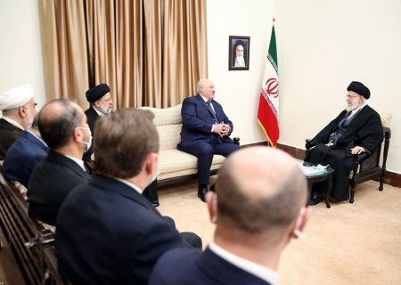 کشورهای مورد تحریم آمریکا باید با همکاری یکدیگر این حربه را از بین ببرند